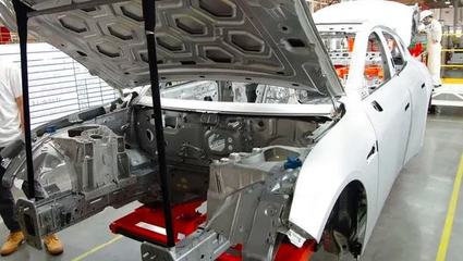 小鹏订购1.2万吨大型压铸机 技术转让下的赶超特斯拉之路